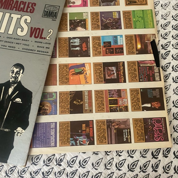 Smokey Robinson & The Miracles - Picture 4 of 5